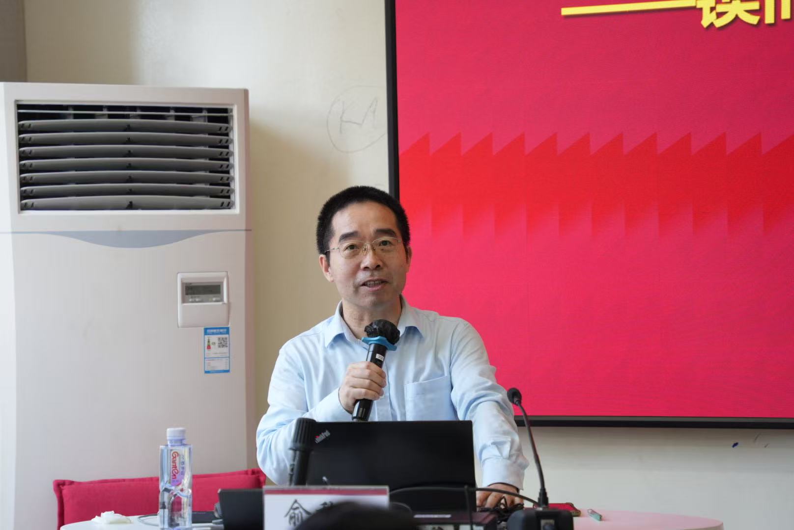 俞黎阳.jpg